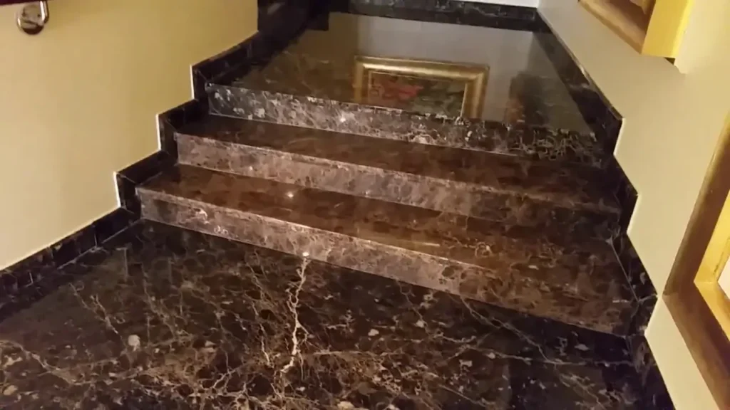 تلميع الرخام